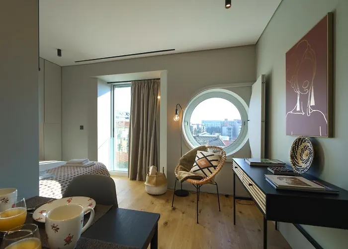 Alegria By Hosts * Porto